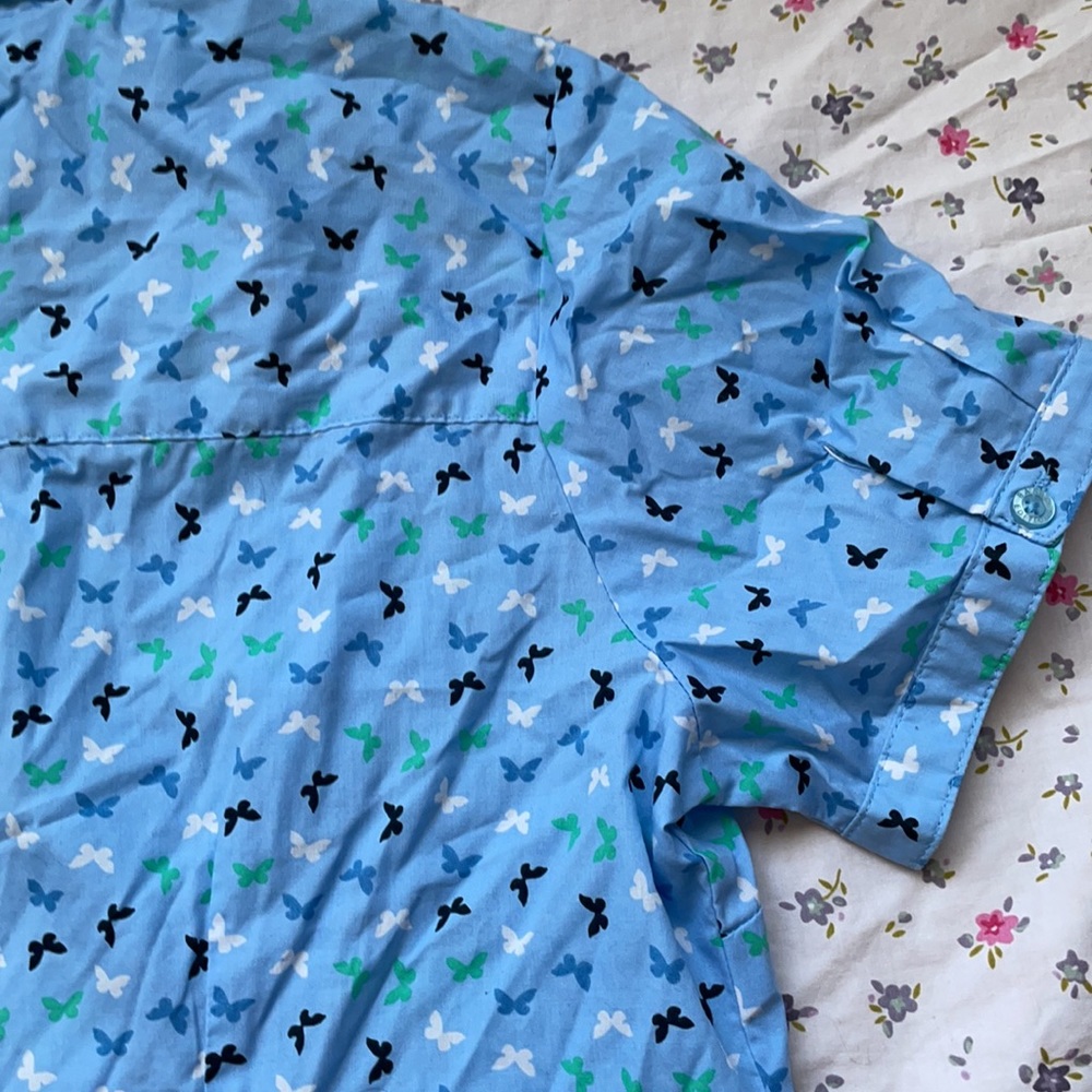 ⚡️⚡️Butterfly button down top - Picture 4 of 12